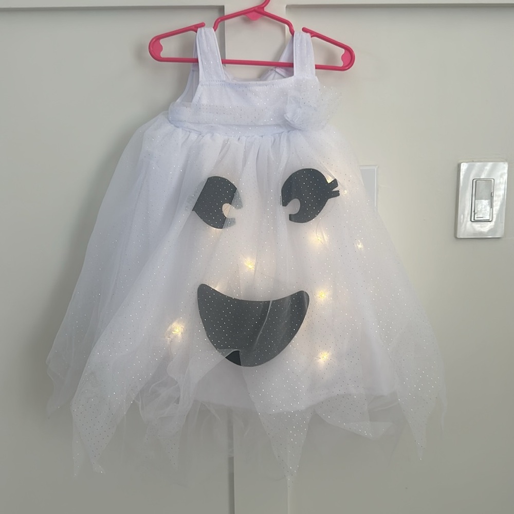 Pottery Barn Kids Ghost Costume. 3T.